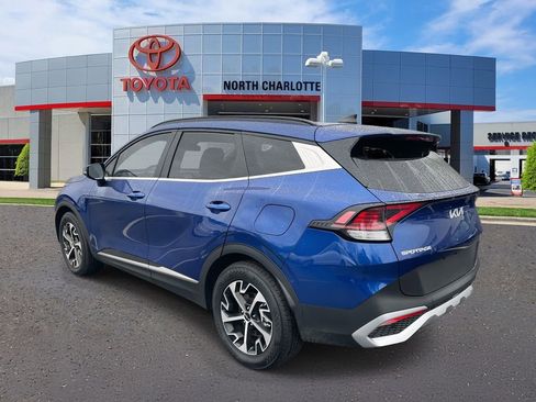 Used 2025 Kia Sportage EX w/ Premium Package image 8