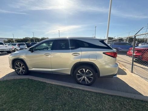 Used 2020 Lexus RX 350L FWD w/ Premium Package image 7