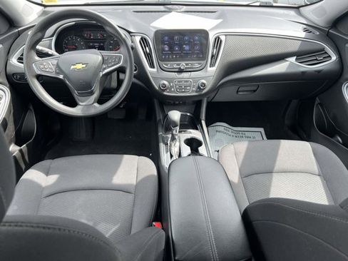 Used 2023 Chevrolet Malibu LT FWD image 13