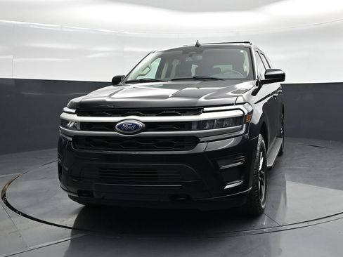 Used 2024 Ford Expedition XLT AWD/4WD image 56