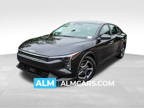 Used 2025 Kia K4 FWD image 1