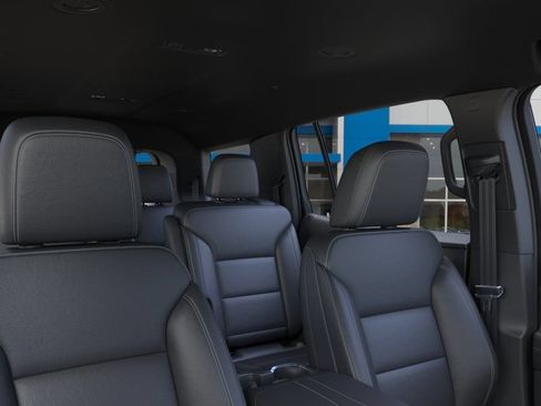 New 2027 Chevrolet Traverse LT w/ Driver Confidence Package FWD image 24