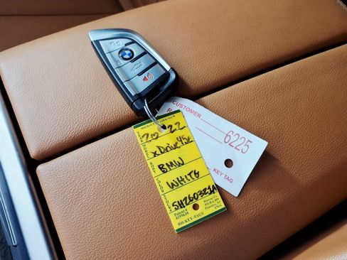 Used 2022 BMW X5 xDrive45e AWD/4WD image 23