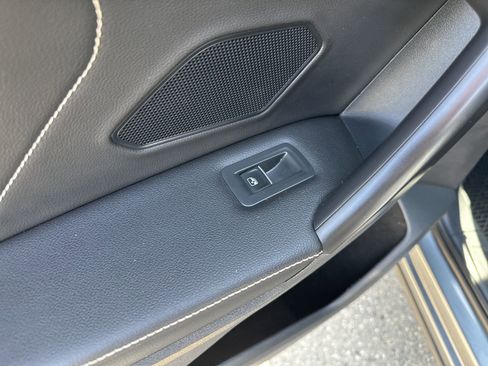 Certified 2022 Volkswagen Tiguan SEL R-Line image 26