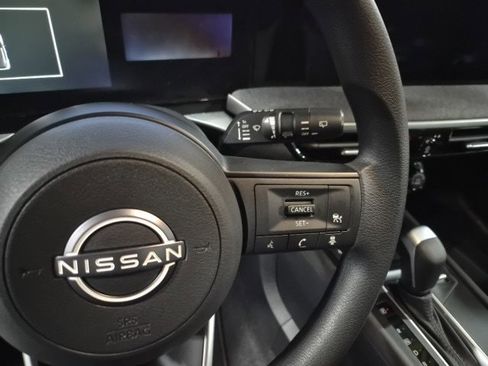 Used 2026 Nissan Kicks SV image 21