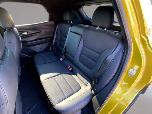 Used 2023 Chevrolet TrailBlazer RS w/ Sun and Liftgate Package FWD image 25