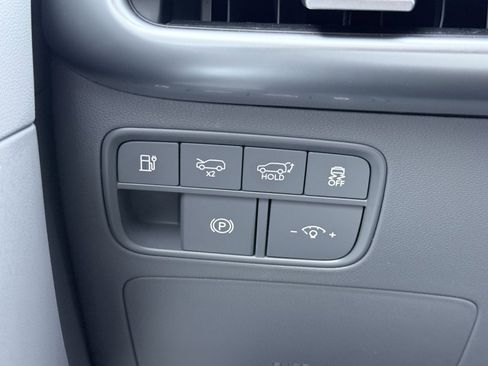 New 2026 Hyundai Ioniq 9 Limited image 10