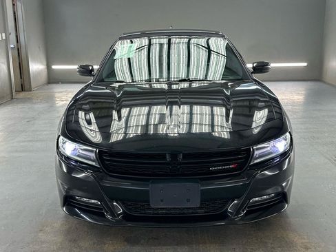 Used 2016 Dodge Charger R/T w/ Plus Group RWD image 2