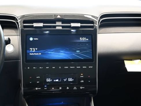 Used 2022 Hyundai Tucson Limited AWD/4WD image 14