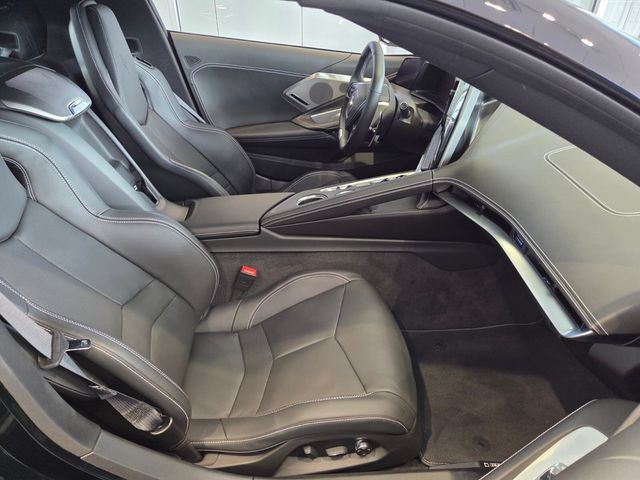 Used 2026 Chevrolet Corvette Z06 RWD image 16
