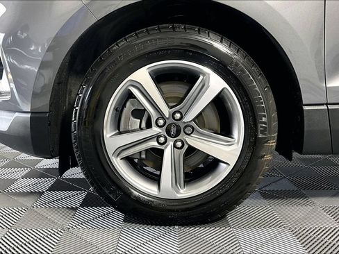 Used 2024 Ford Edge SEL w/ Convenience Package AWD/4WD image 8