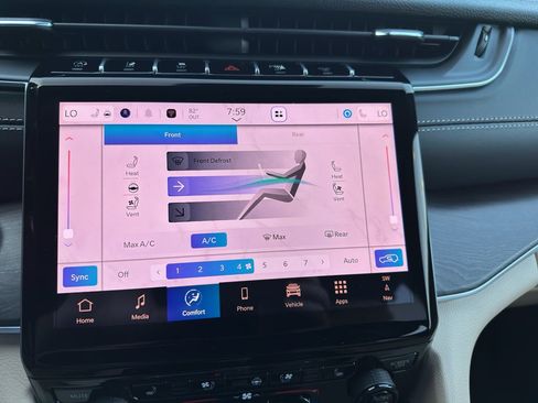 New 2025 Jeep Grand Cherokee L Limited w/ Luxury Tech Group II image 20