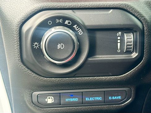 Certified 2023 Jeep Wrangler Unlimited Rubicon 4xe AWD/4WD image 11