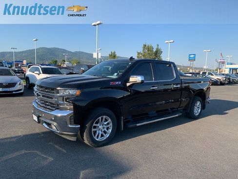 Used 2020 Chevrolet Silverado 1500 LTZ w/ LTZ Plus Package AWD/4WD image 3