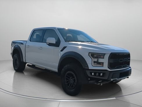 Certified 2019 Ford F150 Raptor w/ Equipment Group 802A Luxury image 2