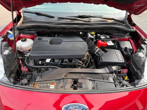Used 2020 Ford Escape Titanium AWD/4WD image 23