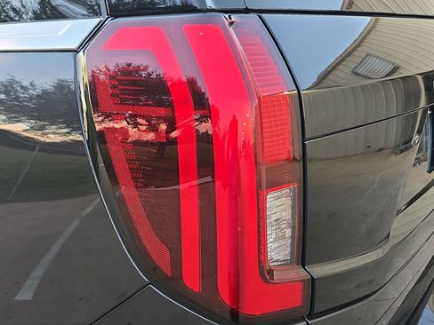 New 2025 Ford Expedition Active image 33