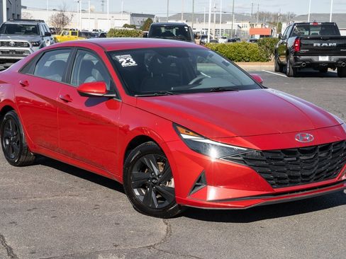Used 2023 Hyundai Elantra SEL w/ Cargo Package image 1