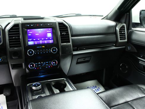 Used 2021 Ford Expedition Max XLT image 20
