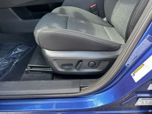 Certified 2023 Nissan Rogue SV image 18