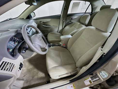 Used 2010 Toyota Corolla LE image 13