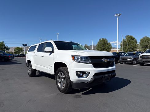Used 2017 Chevrolet Colorado Z71 AWD/4WD image 9