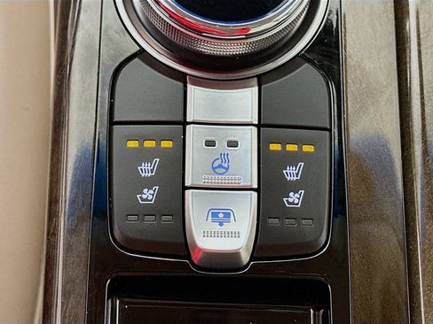 Used 2017 Genesis G90 5.0 Ultimate image 26