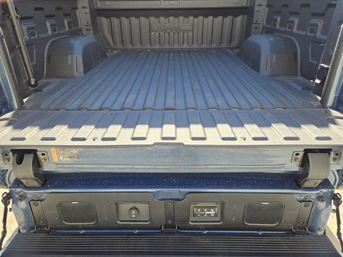 Used 2025 GMC Sierra 1500 Denali Ultimate image 35