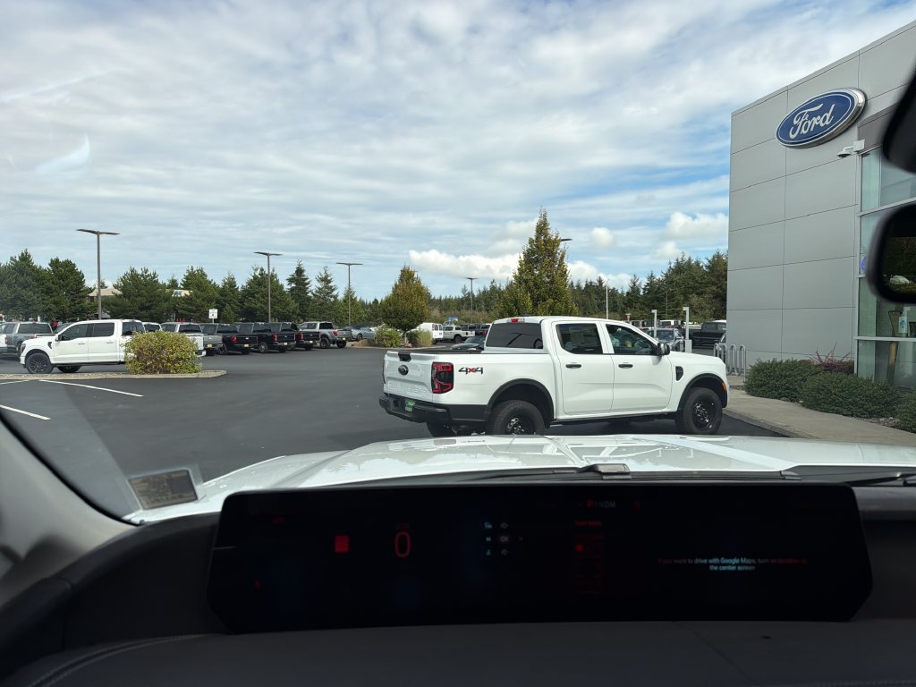 Used 2025 Ford Expedition Max Platinum AWD/4WD image 13