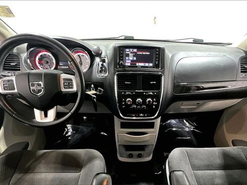 Used 2017 Dodge Grand Caravan SE w/ Power Window Group image 7