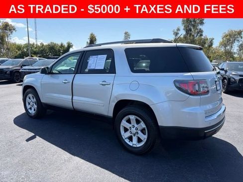 Used 2014 GMC Acadia SLE FWD image 4