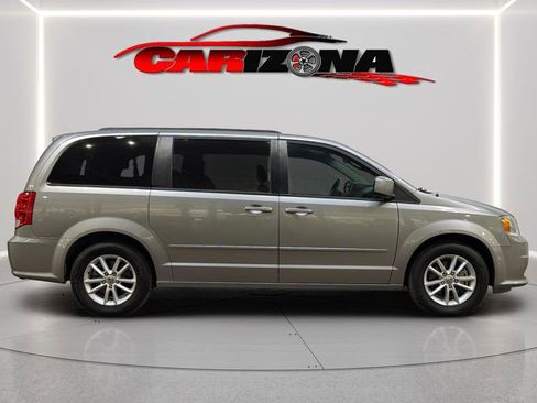 Used 2016 Dodge Grand Caravan SXT w/ Rear Park Assist Package image 12