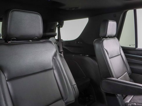 Used 2023 GMC Yukon Denali AWD/4WD image 32