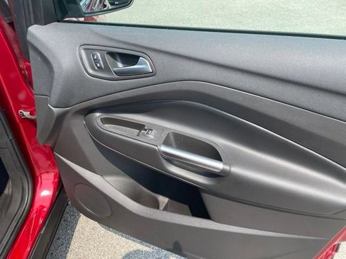 Used 2018 Ford Escape Titanium FWD image 49