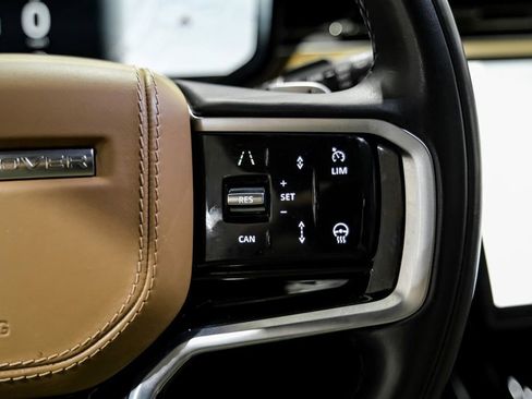 Used 2023 Land Rover Range Rover Sport SE image 15