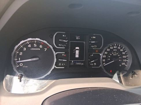 Used 2018 Toyota Tundra SR5 w/ TRD Off Road Package AWD/4WD image 14