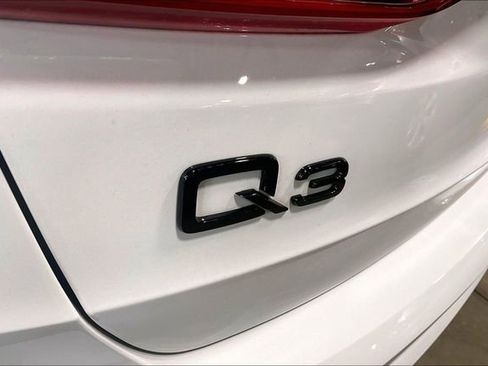 Certified 2025 Audi Q3 2.0T Premium Plus w/ Premium Plus Package image 8