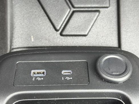 Certified 2023 Nissan Ariya FWD image 6