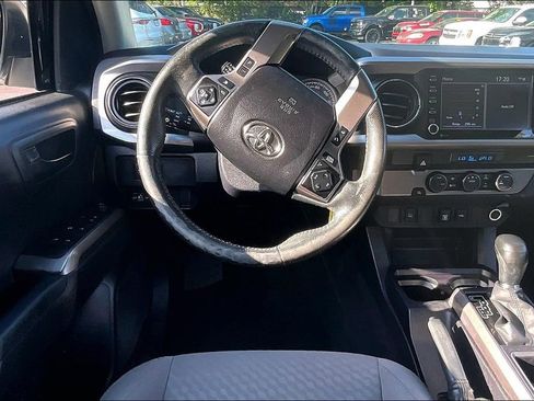 Used 2022 Toyota Tacoma SR5 image 9