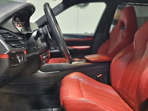 Used 2018 BMW X5 M w/ Executive Package image 13