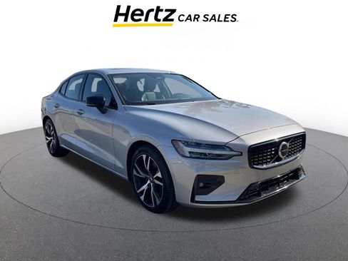 Used 2024 Volvo S60 B5 Core image 1