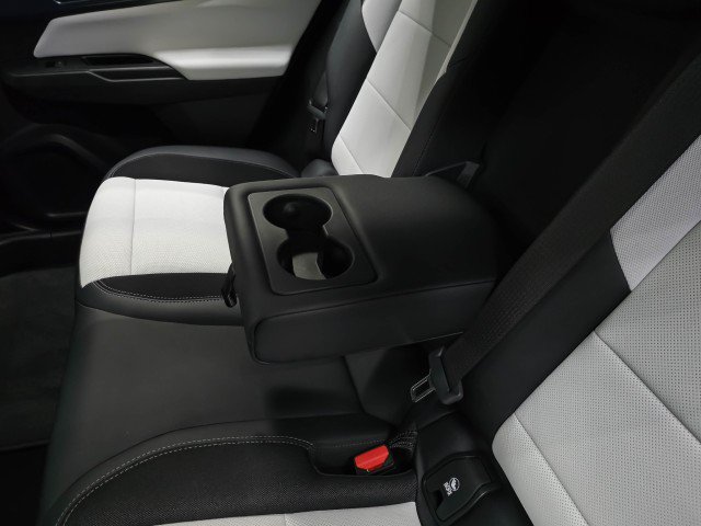 Used 2025 Chevrolet Equinox EV LT w/ Convenience Package II FWD image 18