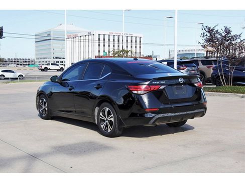 Used 2020 Nissan Sentra SV image 4