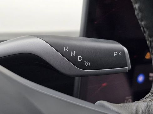Used 2023 Tesla Model Y Long Range AWD/4WD image 26