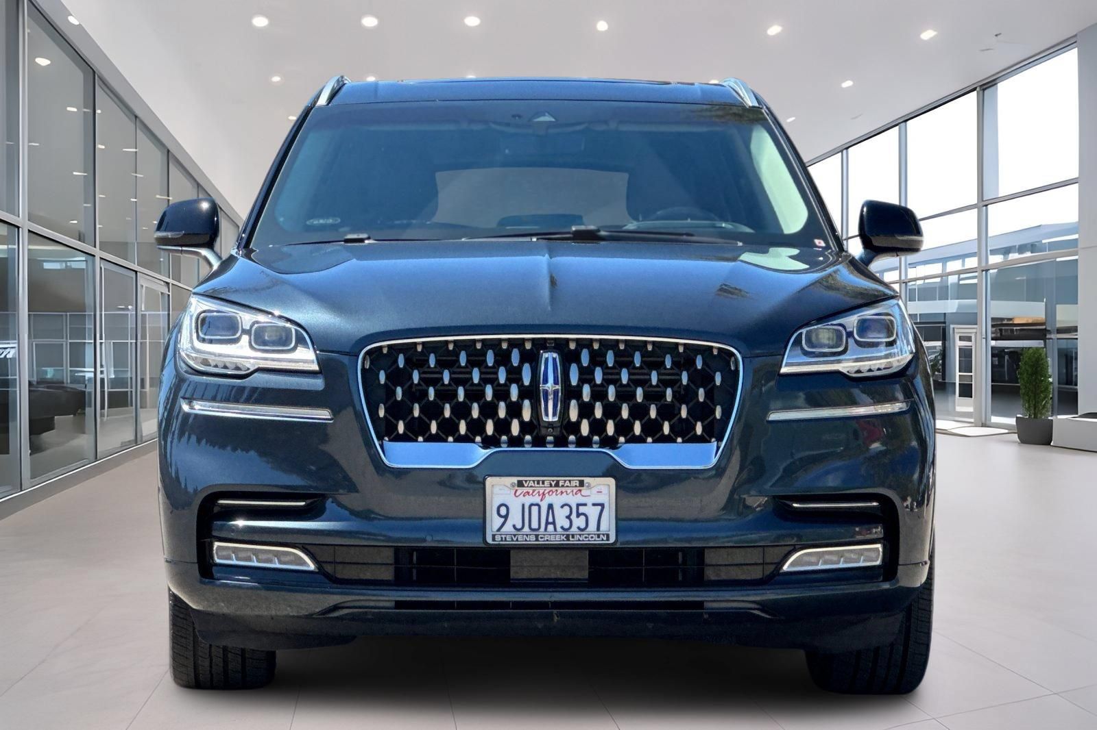 Used 2022 Lincoln Aviator Grand Touring w/ Equipment Group 301A AWD/4WD image 9