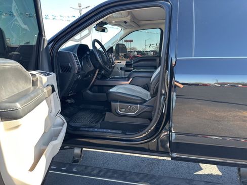 Used 2020 Ford F350 Limited image 6