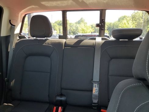 Used 2020 Chevrolet Colorado LT w/ LT Convenience Package RWD image 11