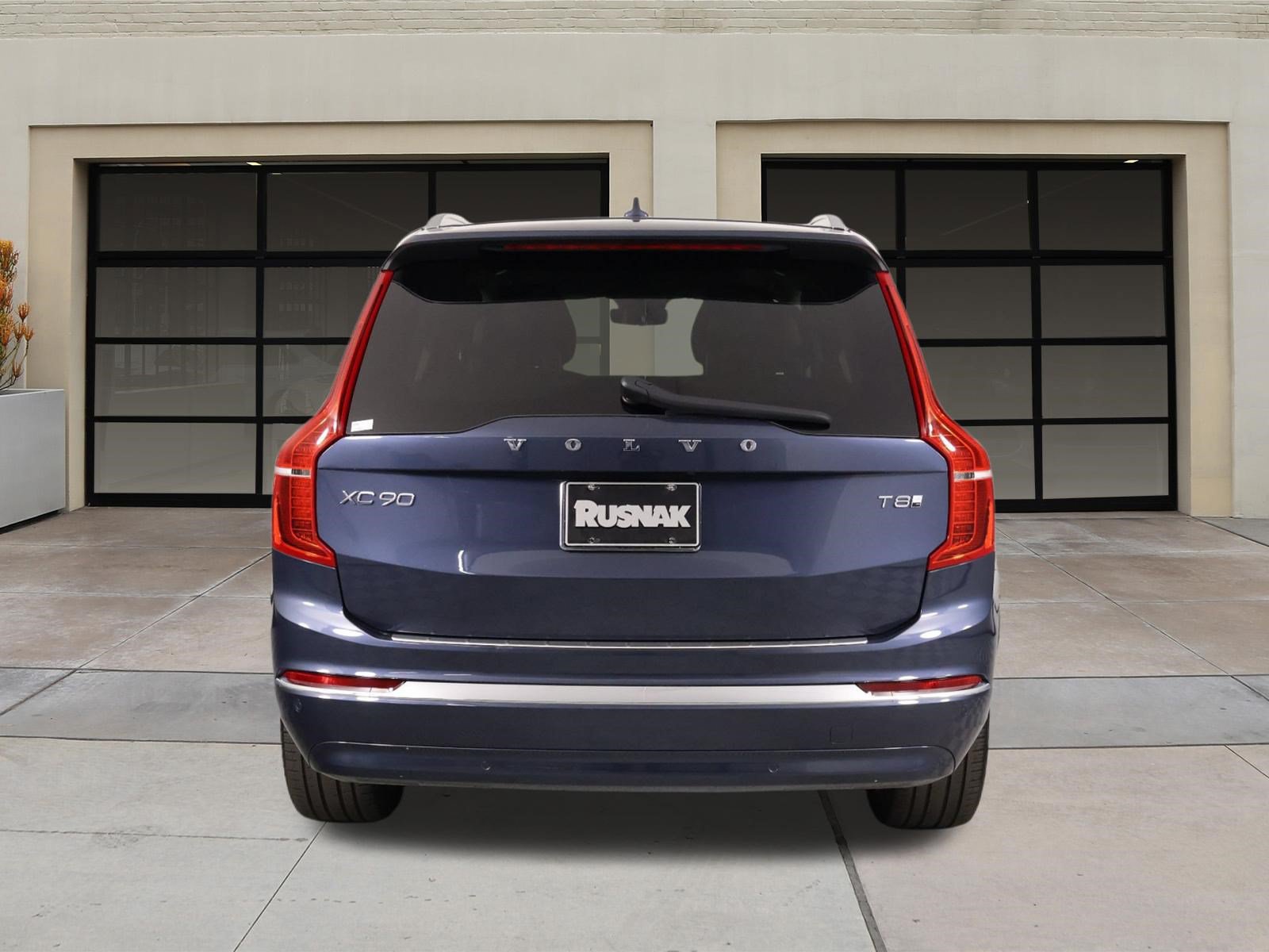 Used 2025 Volvo XC90 T8 Plus AWD/4WD image 5