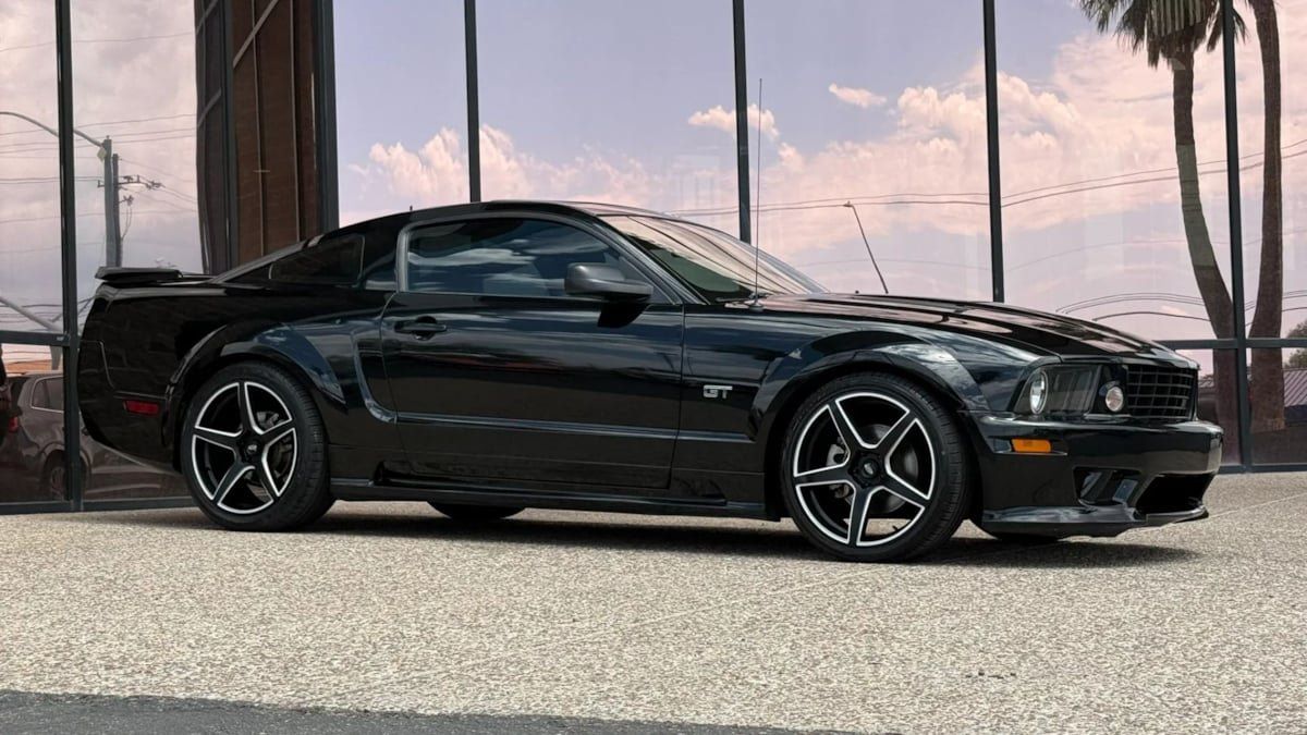 Used 2007 Ford Mustang GT Premium RWD image 16