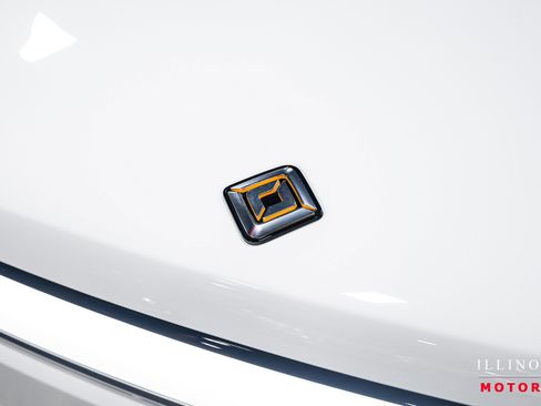 Used 2022 Rivian R1T Adventure image 9